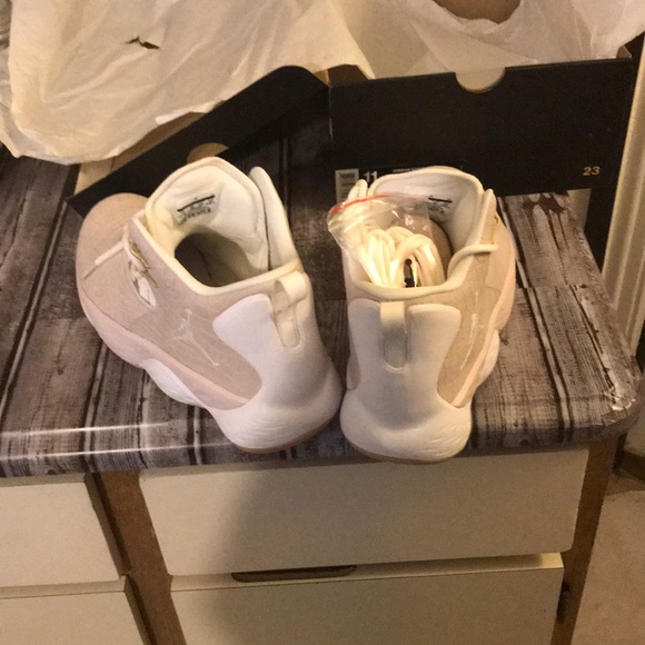 Jordan’s - Picture 4 of 4